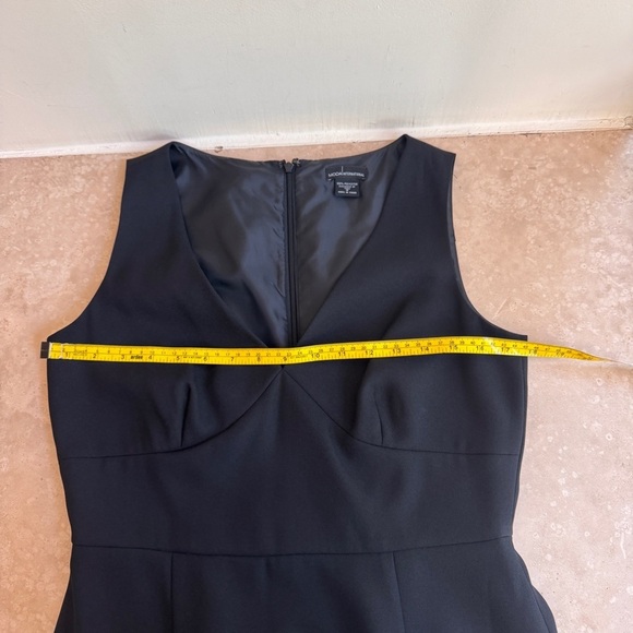 Moda International Sleeveless V Neck Classic Little Black Dress Womens Size 8 - Picture 7 of 12